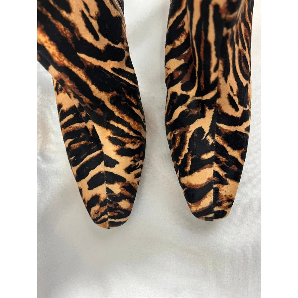 A New Day Womens Leopard Tiger Print Ankle Boots Square Toe Block‎ Heel 9.5 NEW